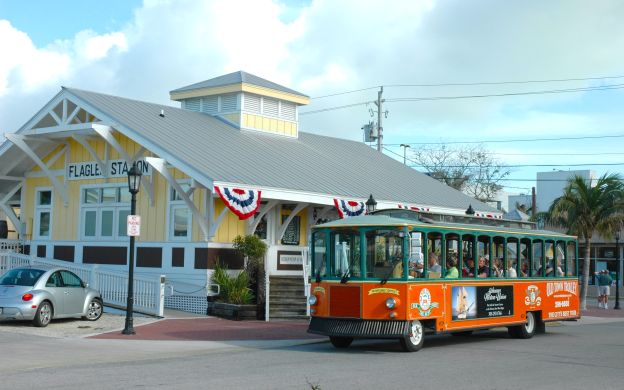 Key West Hop-On, Hop-Off Trolley Tour with Live Guide